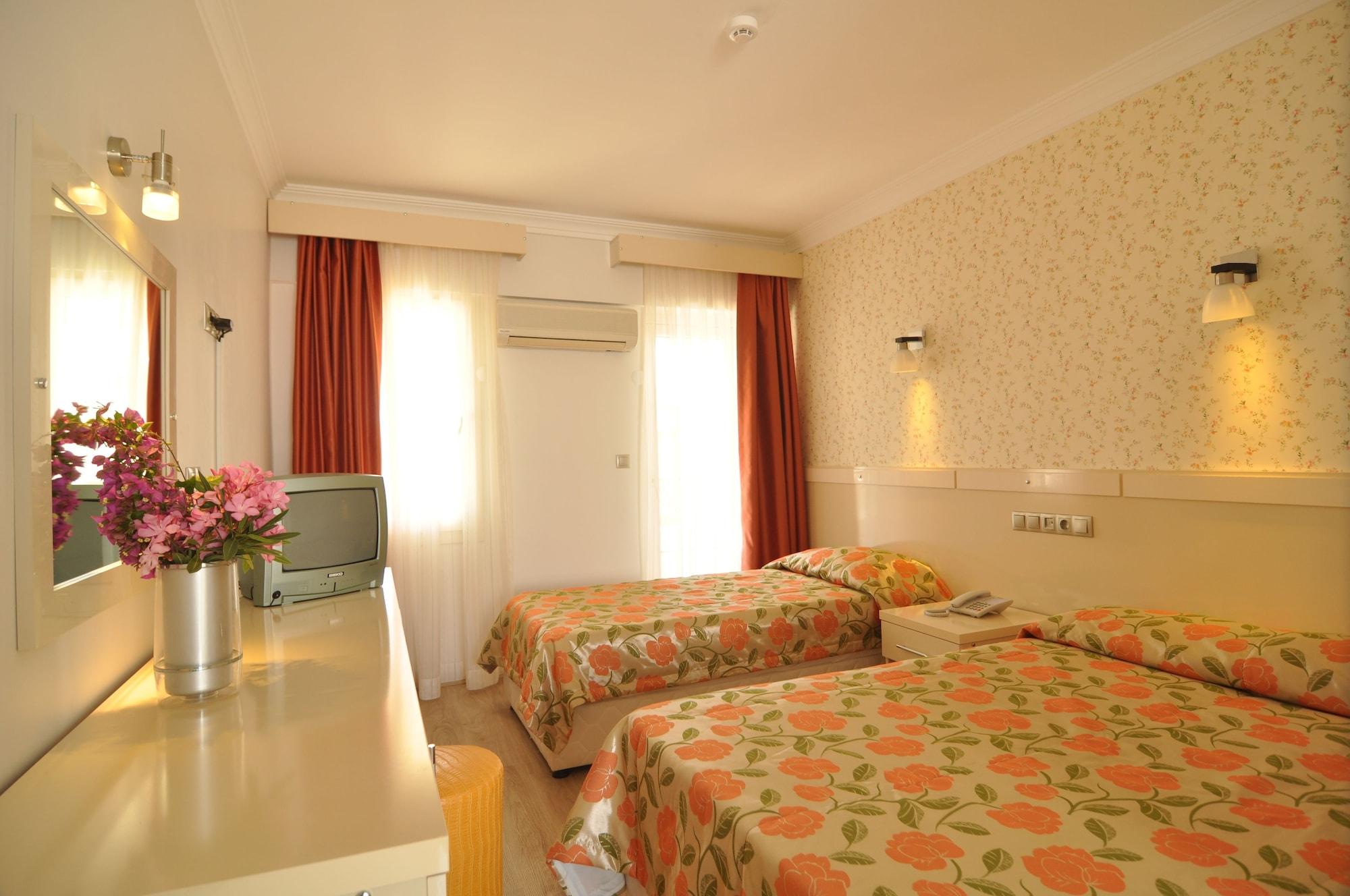 Delfi Hotel Spa & Wellness Center Bodrum Екстериор снимка