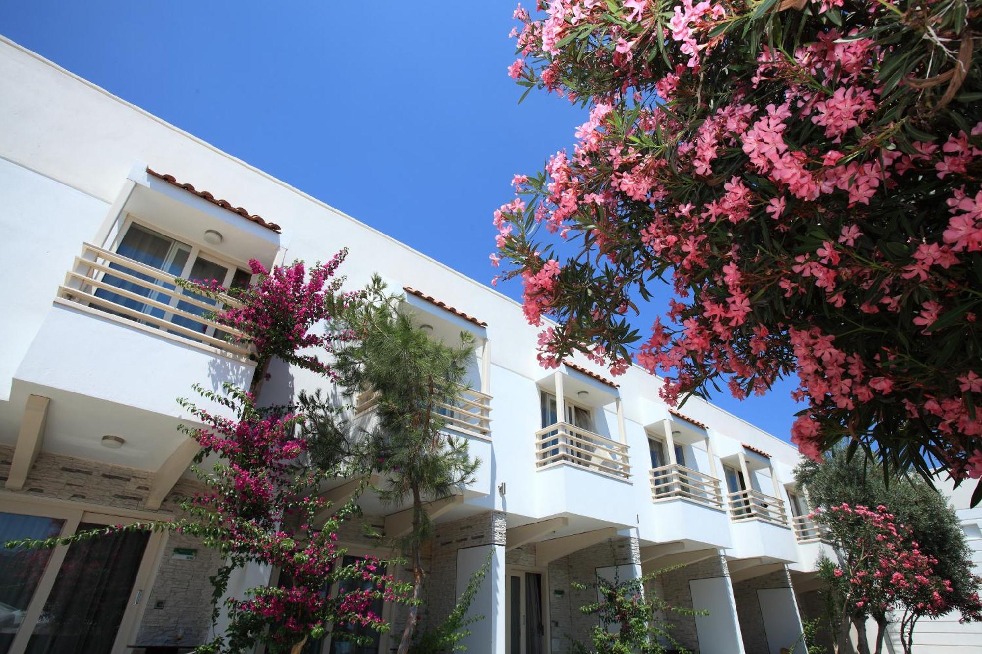 Delfi Hotel Spa & Wellness Center Bodrum Екстериор снимка