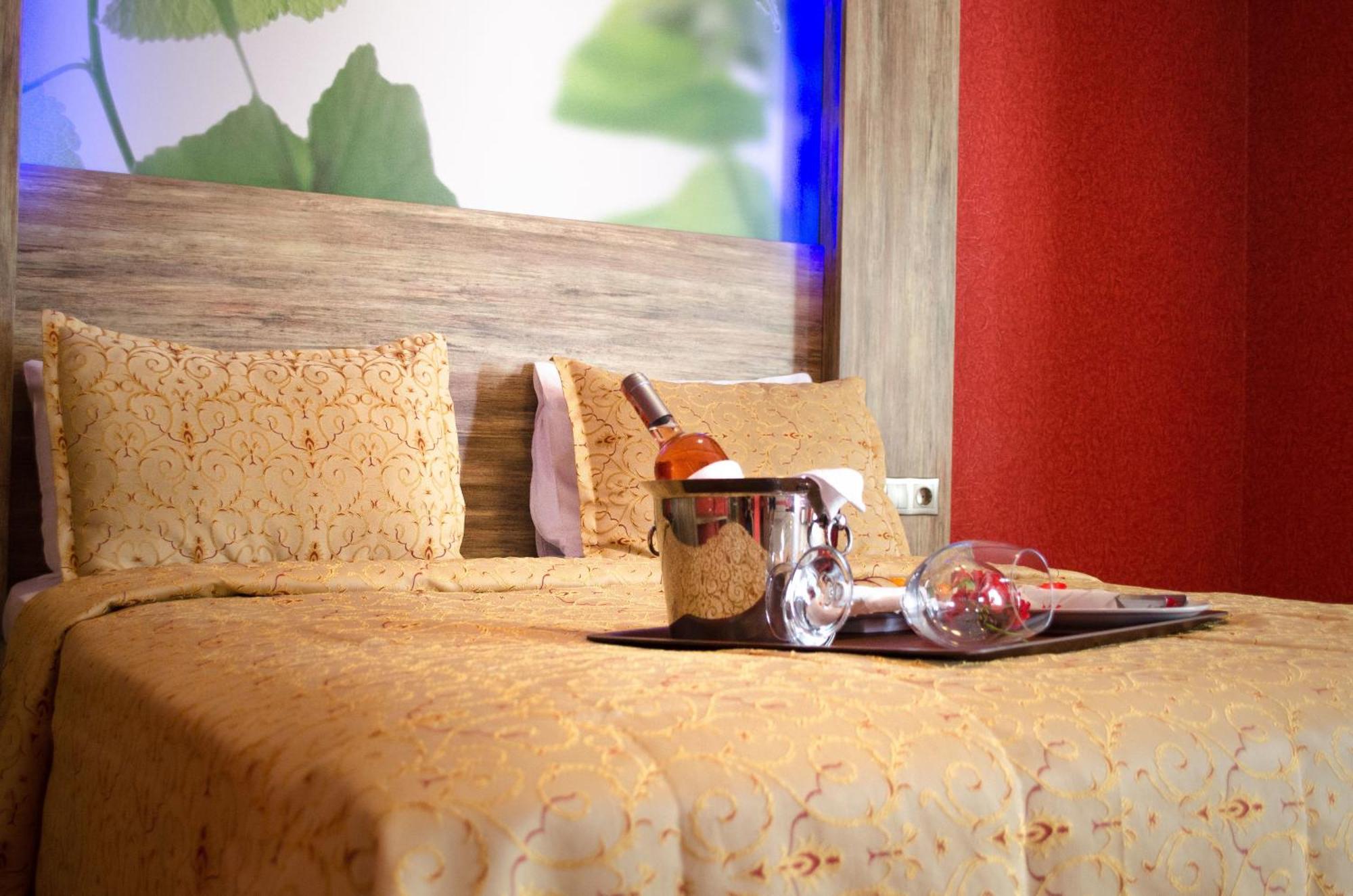 Delfi Hotel Spa & Wellness Center Bodrum Стая снимка
