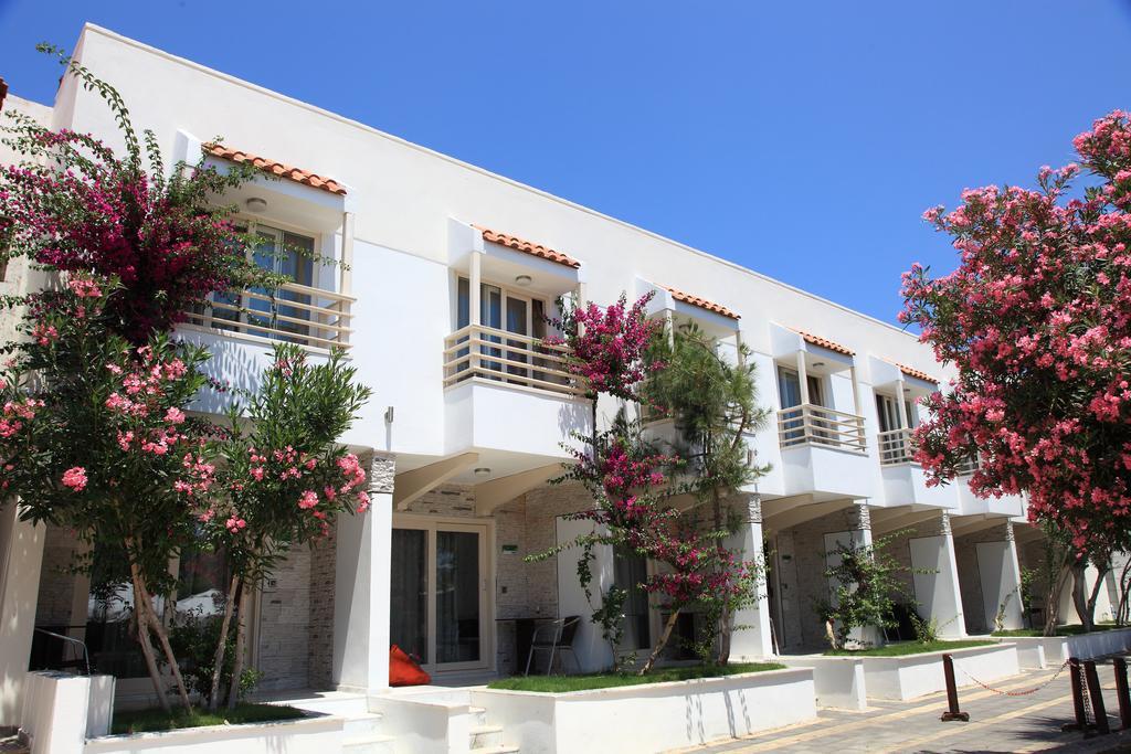 Delfi Hotel Spa & Wellness Center Bodrum Екстериор снимка