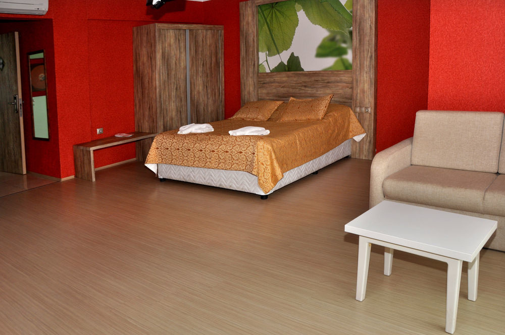 Delfi Hotel Spa & Wellness Center Bodrum Екстериор снимка